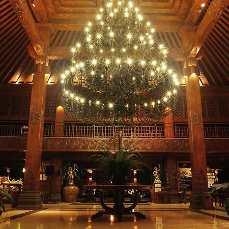 Laras Asri Resort & Spa Salatiga Exterior photo