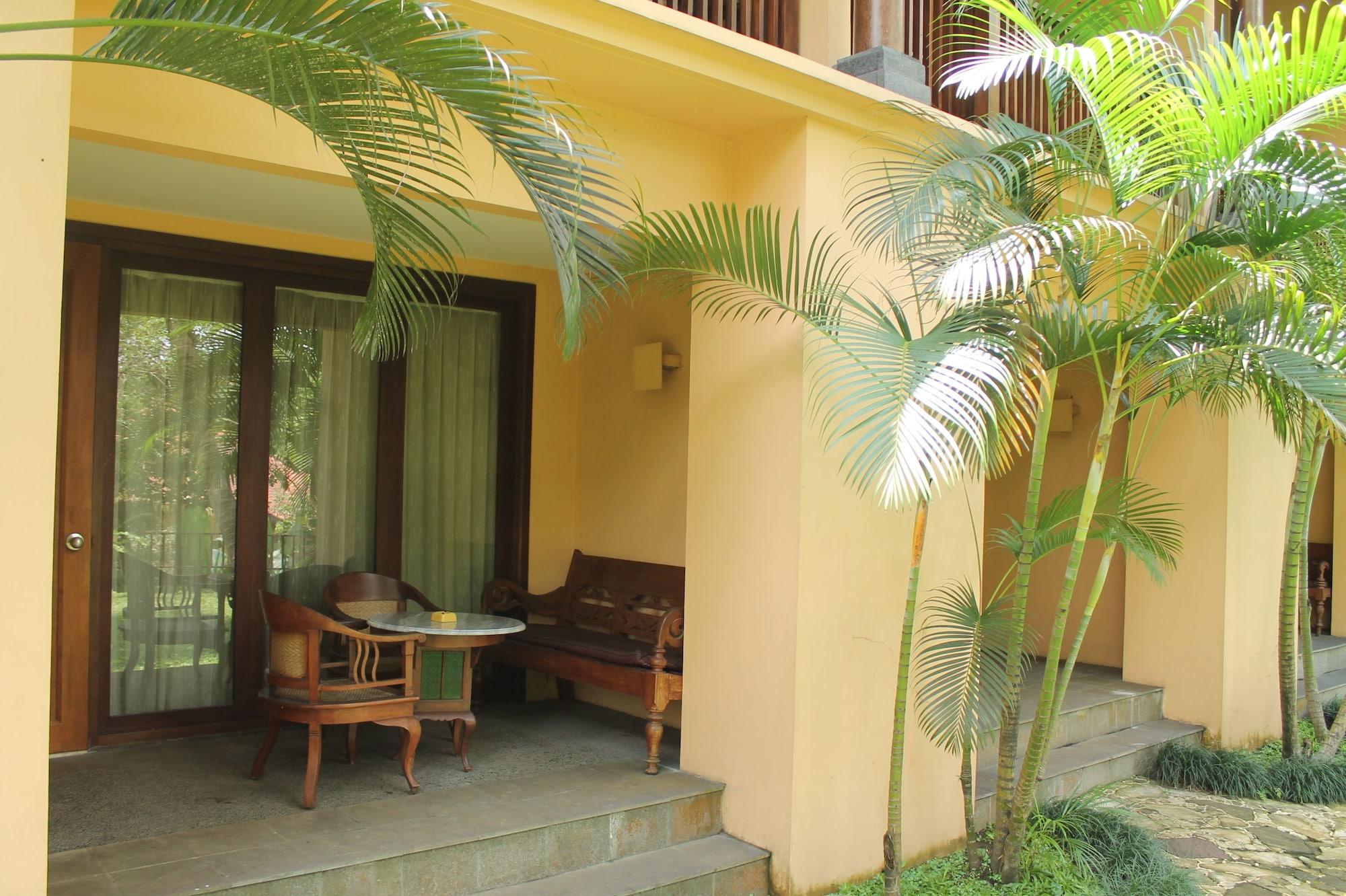Laras Asri Resort & Spa Salatiga Exterior photo