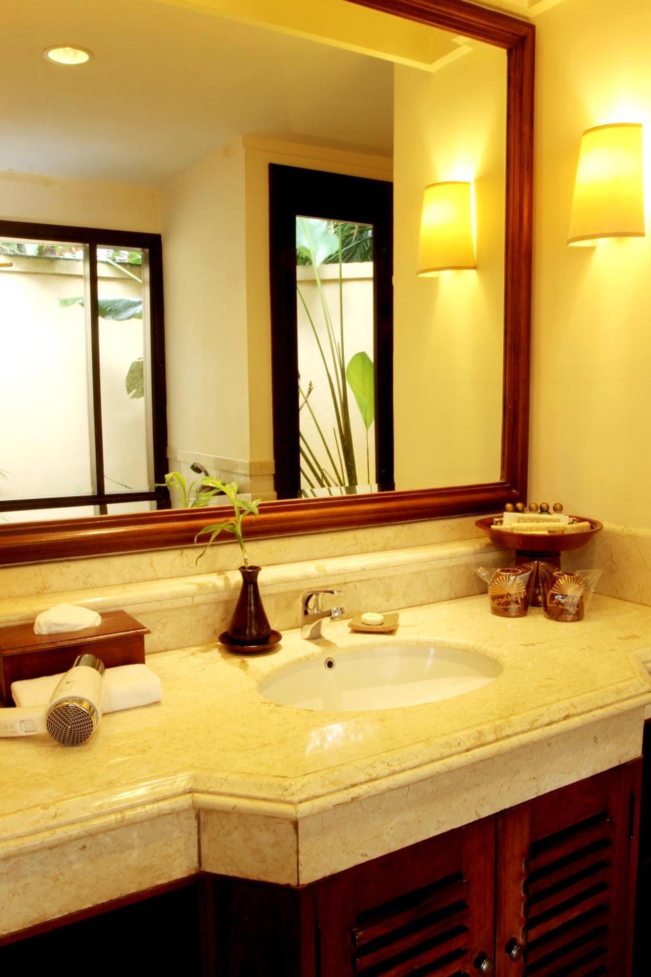 Laras Asri Resort & Spa Salatiga Room photo