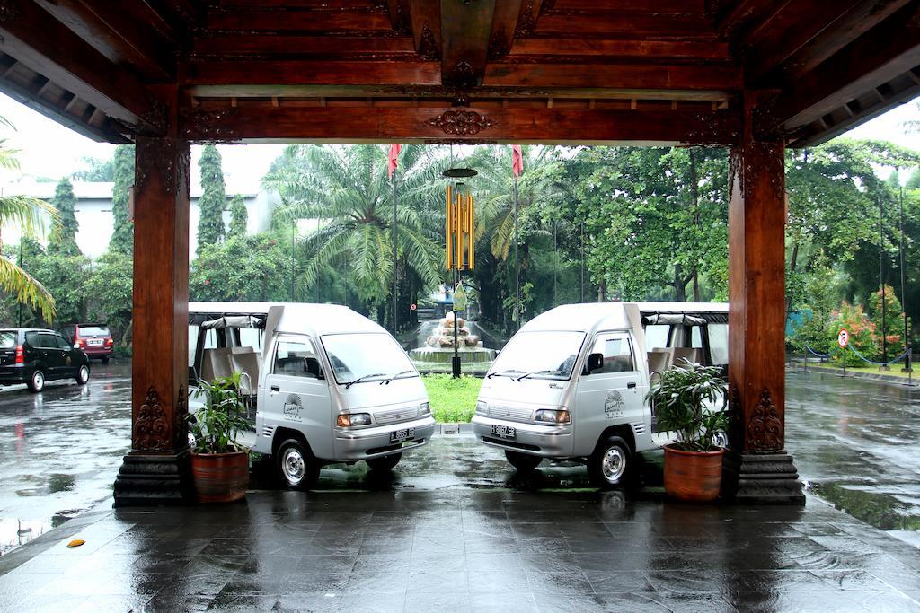 Laras Asri Resort & Spa Salatiga Exterior photo