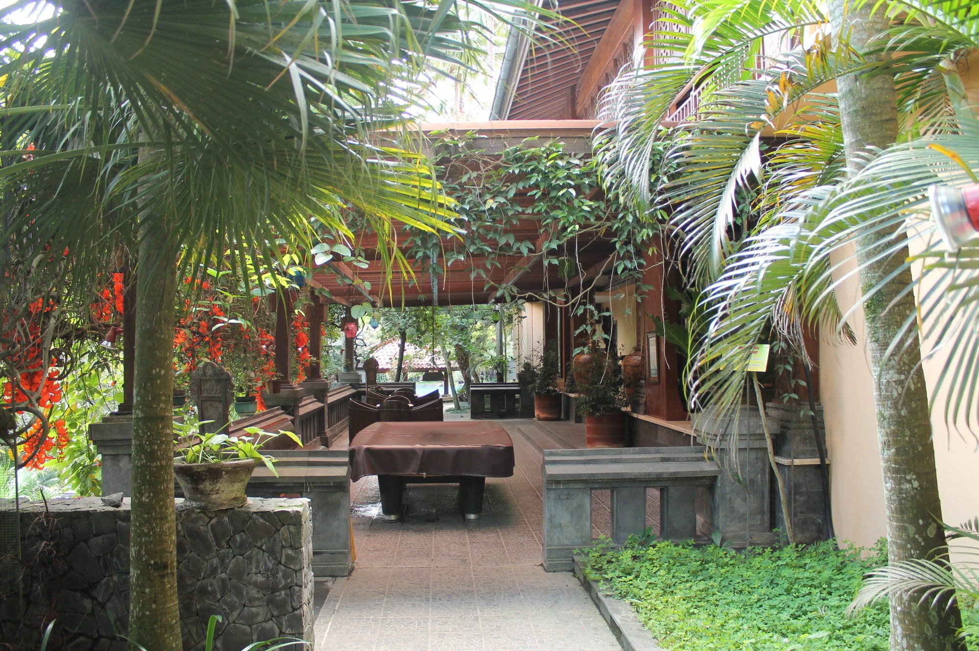Laras Asri Resort & Spa Salatiga Exterior photo